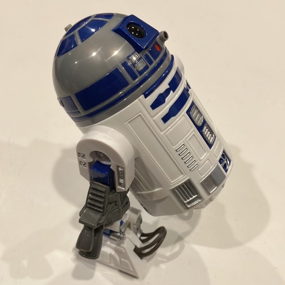 Disney | Star Wars R2-D2 Droid Action Figure - Picture 9 of 11